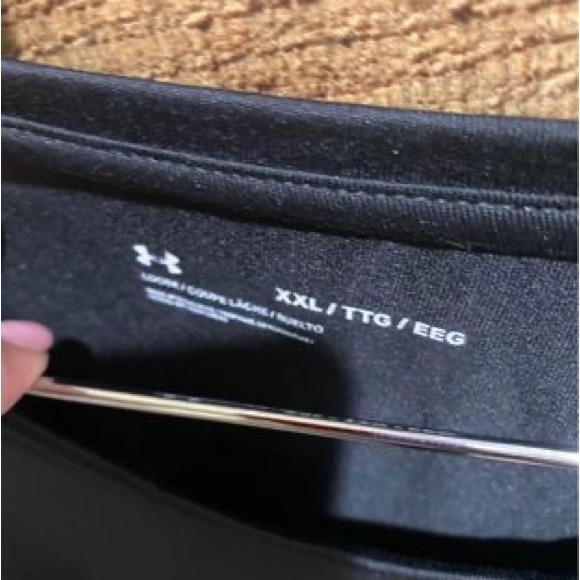 New With Tags Under Armour Loose Fit Crew Locker Tee Size 2XL - Picture 2 of 4